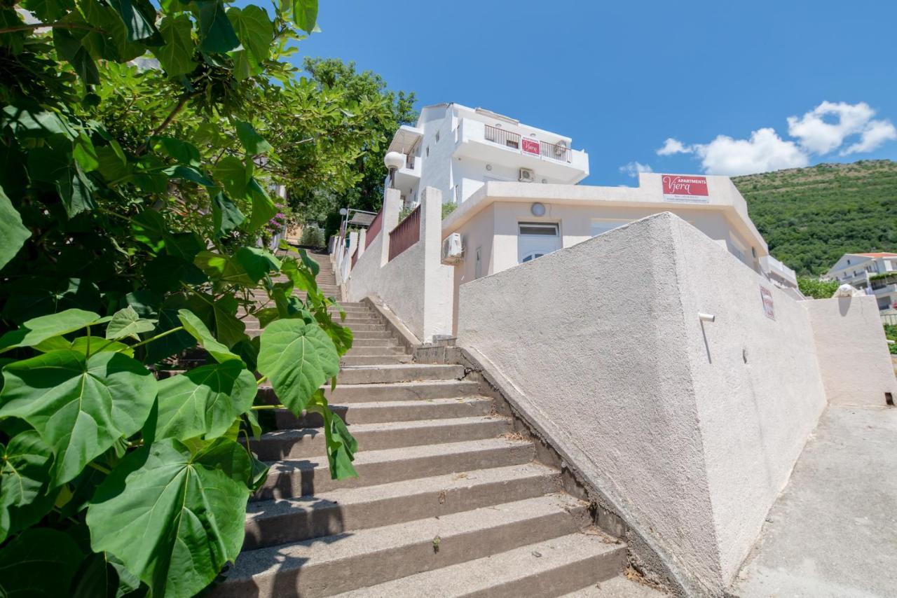 Apartments Vjera Petrovac Luaran gambar