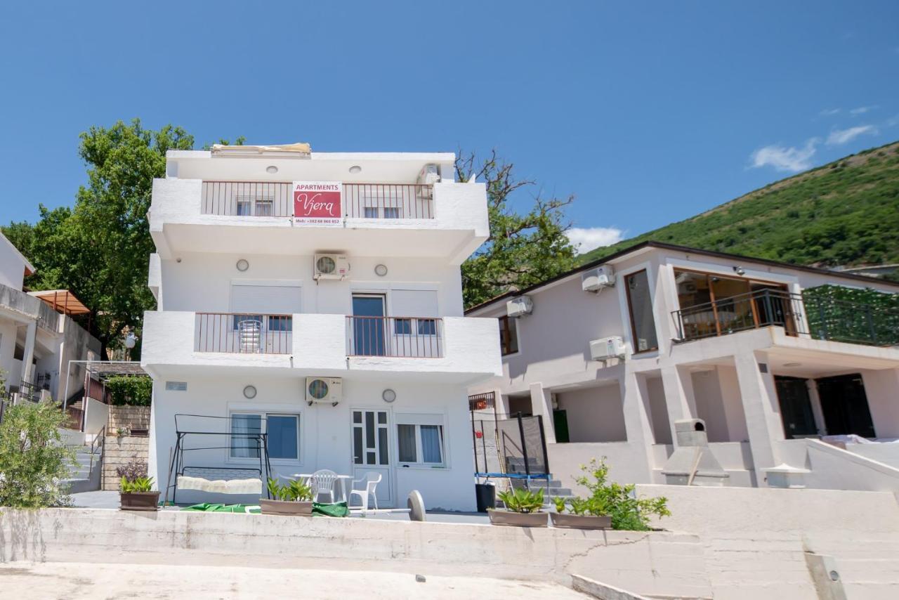 Apartments Vjera Petrovac Luaran gambar