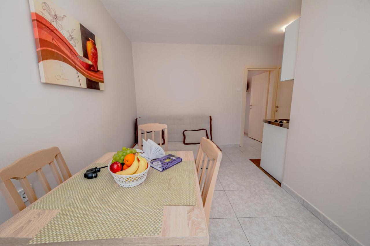 Apartments Vjera Petrovac Luaran gambar