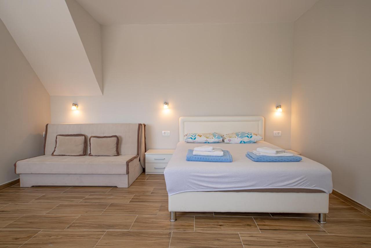 Apartments Vjera Petrovac Luaran gambar