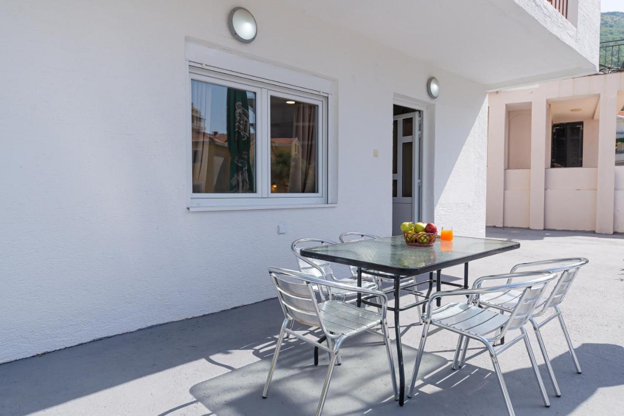 Apartments Vjera Petrovac Luaran gambar