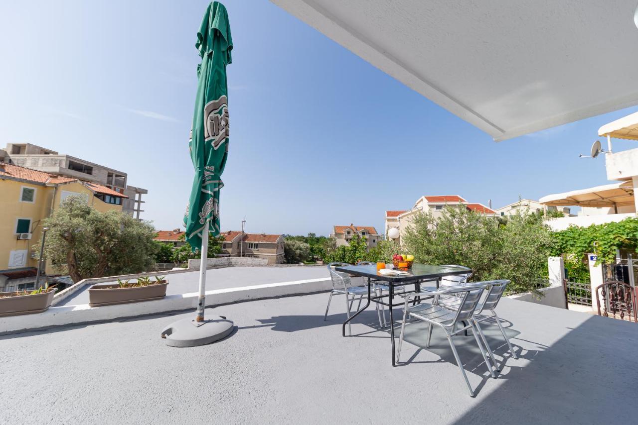 Apartments Vjera Petrovac Luaran gambar