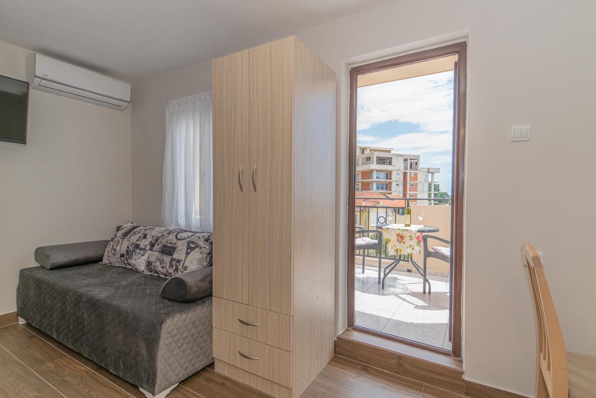Apartments Vjera Petrovac Luaran gambar